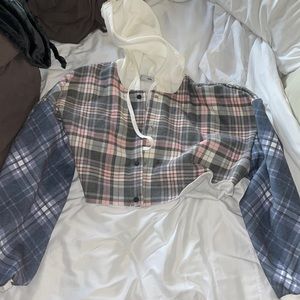 Cropped sweater flannel with hood